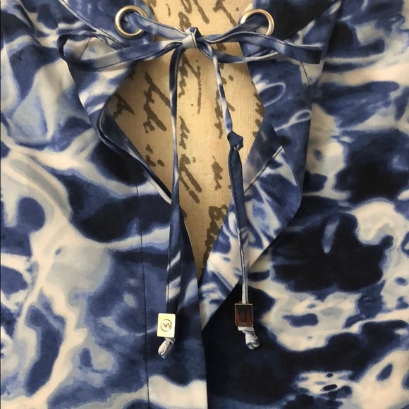 Long sleeve blouse with two tone blue - Picture 3 of 5